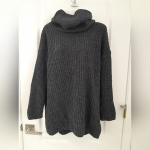 H&M Black Sweater With Long Turtle Neck NWOT